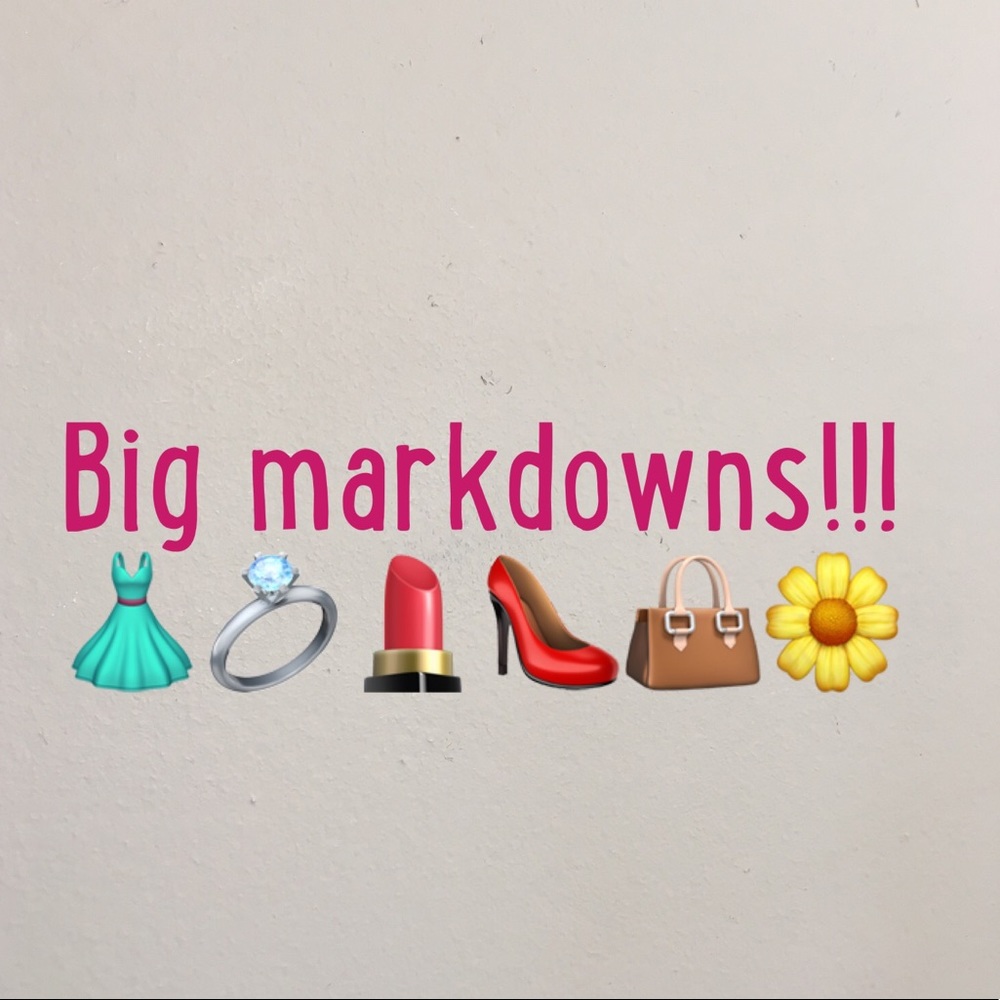 Sale on a bunch of your favorite items👗